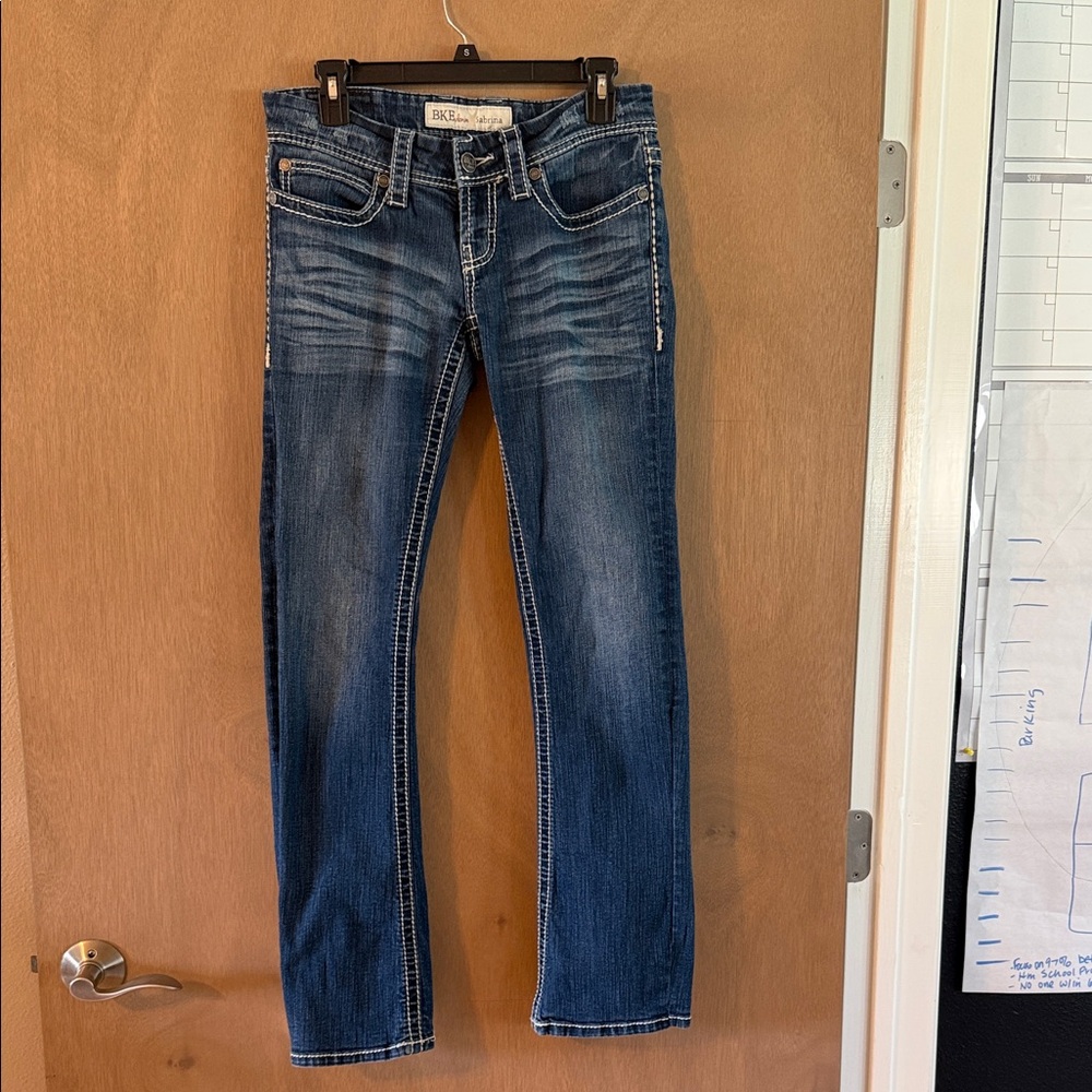 BKE Sabrina Medium Wash Denim Jeans 28 Long